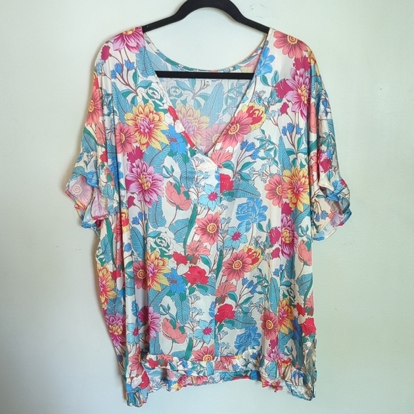 Umgee Tops - Umgee Floral Blouse with Ruffle Sleeves Colorful V-Neck Retro Women's Size 2XL